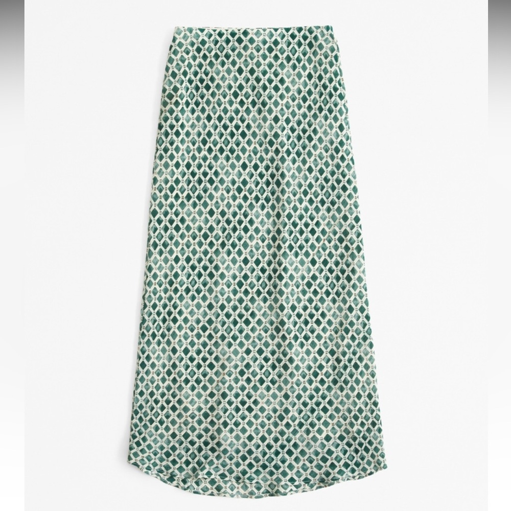 Abercrombie Crinkle Nylon Maxi Skirt